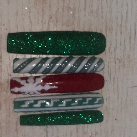 homemade acrylic nails 💕reusable, strong/wont break off - Picture 4 of 4